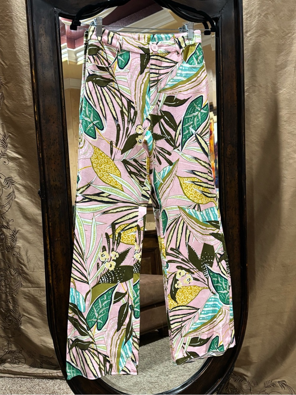 Tropical Botanical Line Pants in Pink